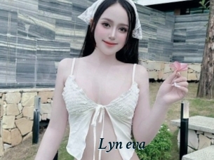 Lyn_eva